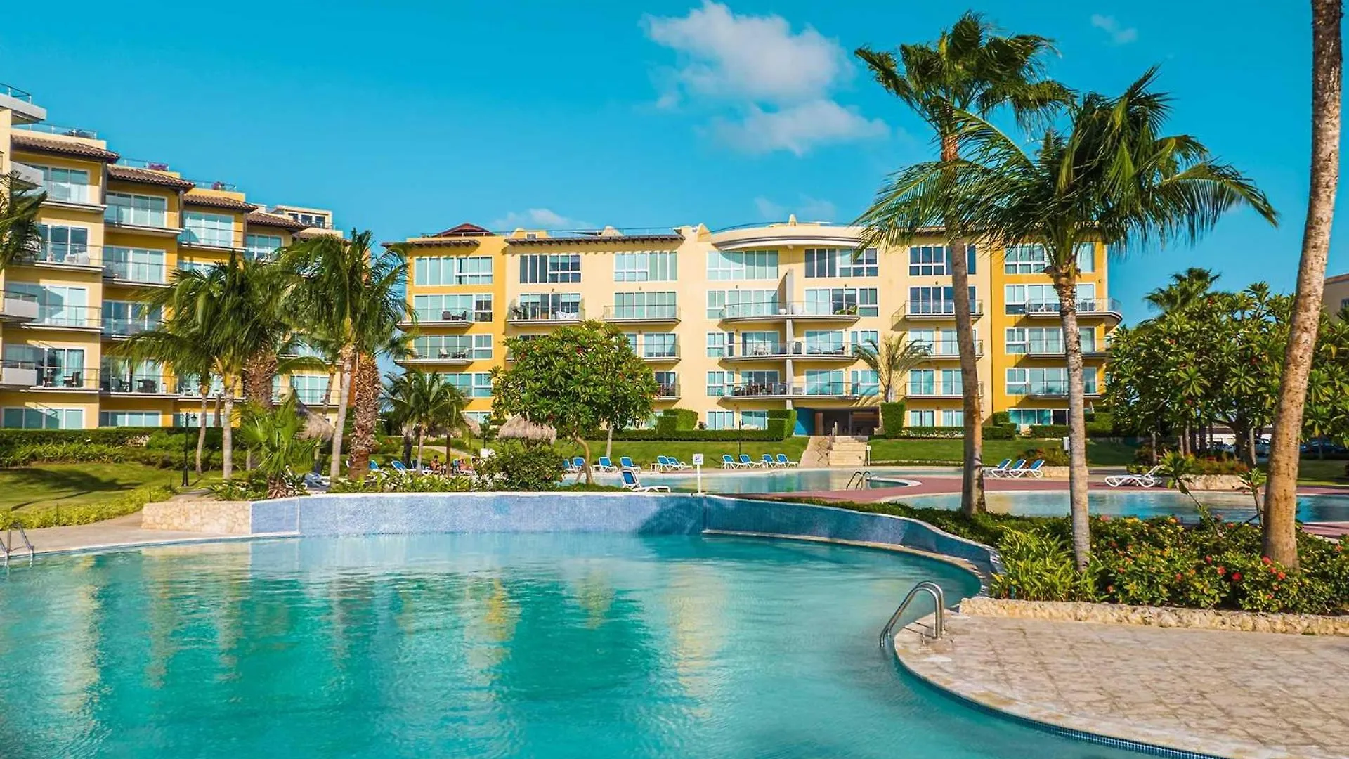 Beachfront - Ocean Comfort 2Br Condo - P216 Παλμ Μπιτς